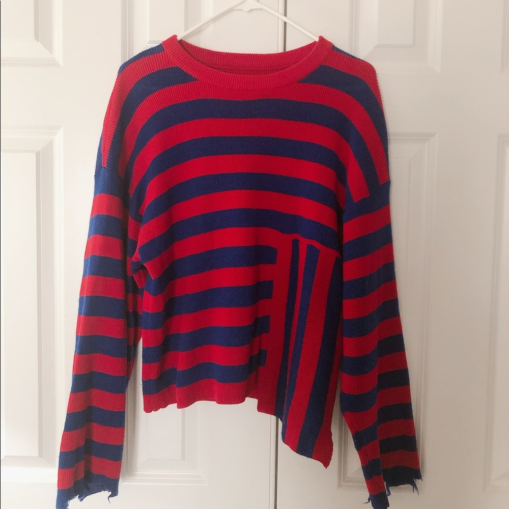 women’s sweater with special cuff design